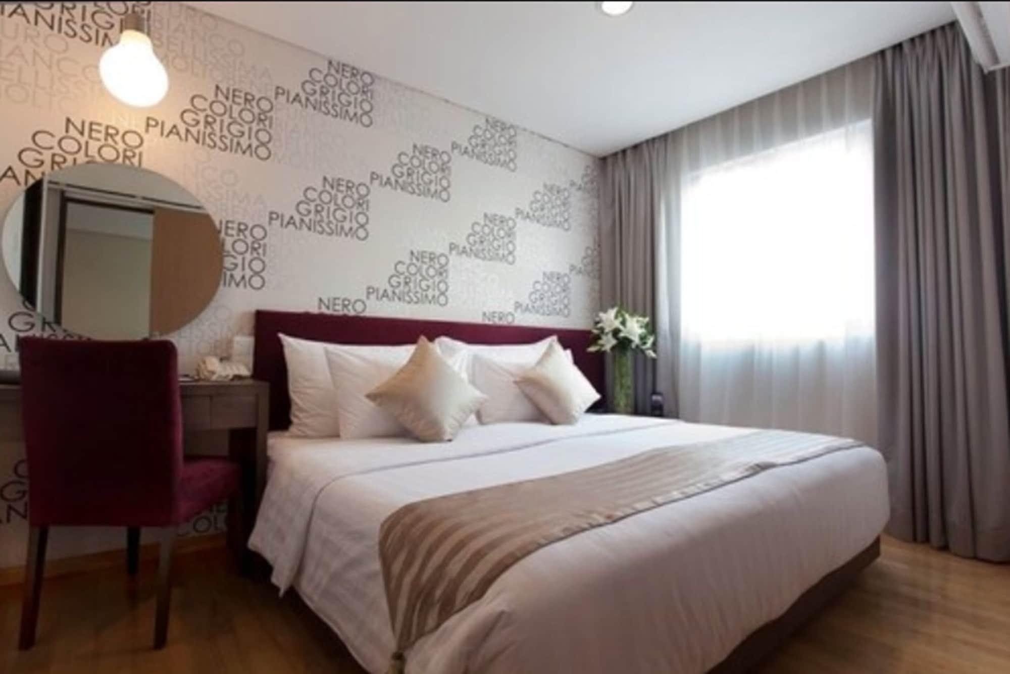 Mg Suites Hotel Semarang Exterior foto