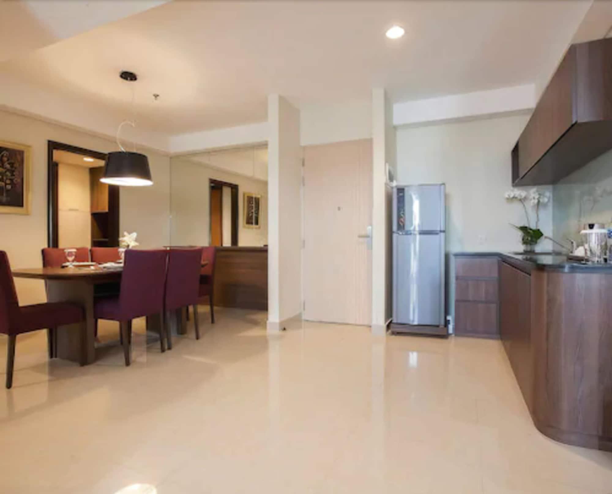 Mg Suites Hotel Semarang Exterior foto