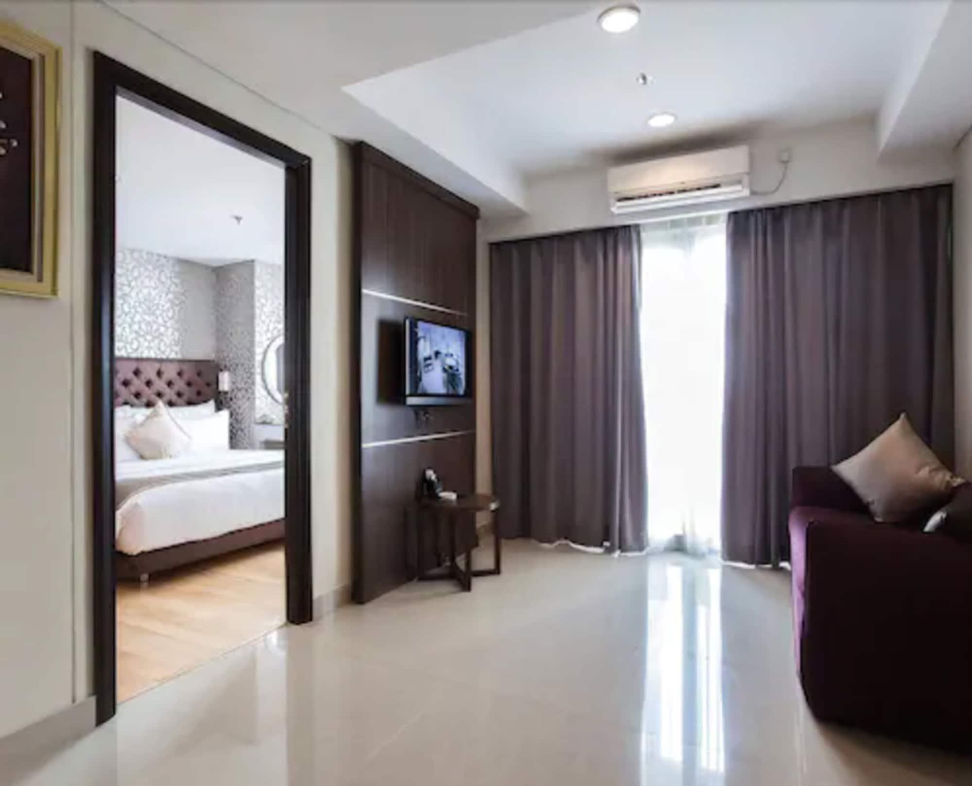 Mg Suites Hotel Semarang Exterior foto