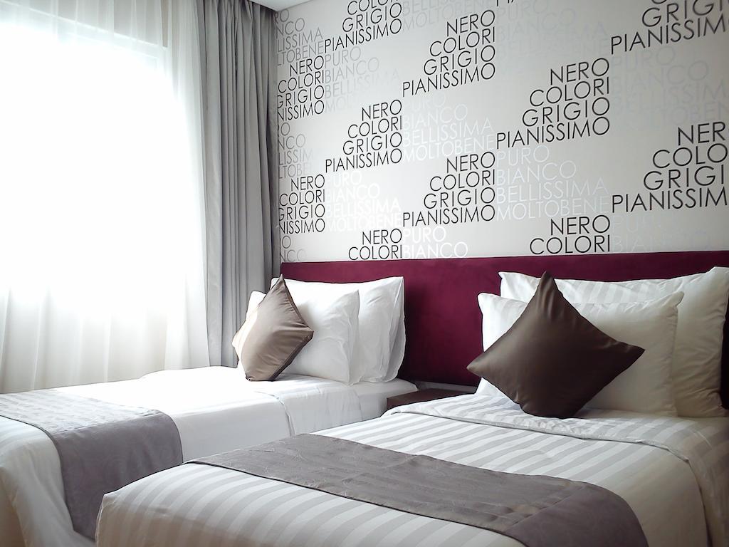 Mg Suites Hotel Semarang Exterior foto