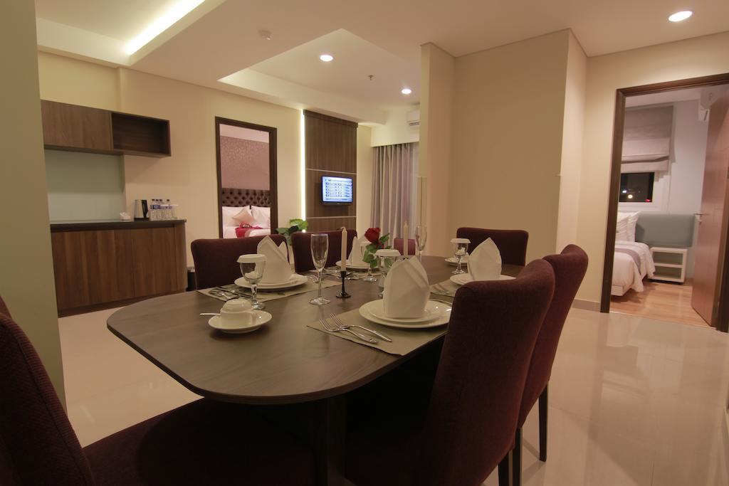 Mg Suites Hotel Semarang Exterior foto